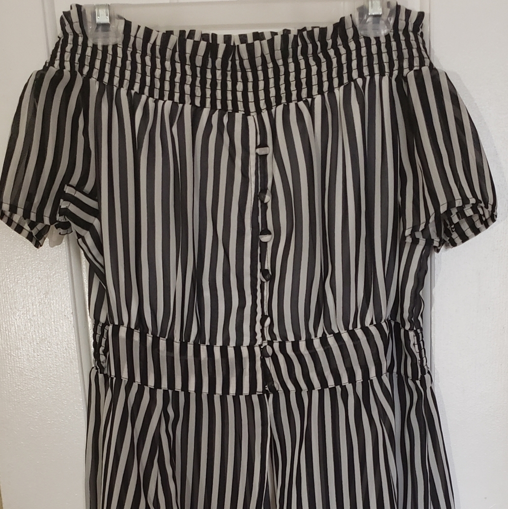 High-low Off-the-ShoulderTop